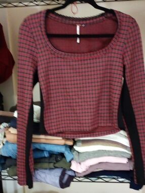 Free People Red and Black Houndstooth Scoop Neck Top L